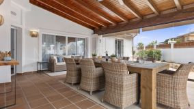 Villa en venta en Las Chapas, Marbella Este