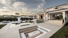 Villa for sale in Nueva Andalucia, Marbella