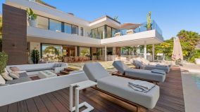 Villa en venta en Nueva Andalucia, Marbella