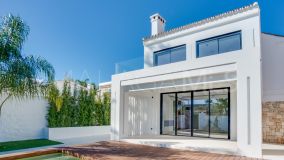 Villa for sale in Costalita, Estepona Öst