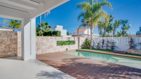 Villa for sale in Costalita, Estepona Öst