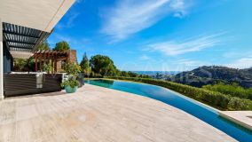 Villa for sale in El Madroñal, Benahavis