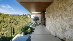 Villa for sale in El Madroñal, Benahavis