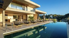 Villa for sale in El Madroñal, Benahavis