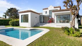 Villa for sale in Elviria, Marbella Öst