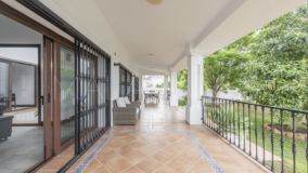 Villa for sale in Linda Vista Baja, San Pedro de Alcantara