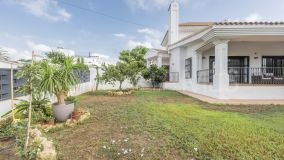 Villa en venta en Linda Vista Baja, San Pedro de Alcantara