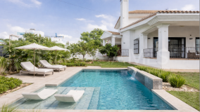 Villa en venta en Linda Vista Baja, San Pedro de Alcantara