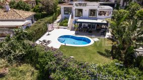 Villa for sale in Nueva Andalucia, Marbella