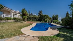 Villa for sale in El Paraiso, Estepona Est
