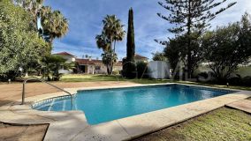 Villa for sale in Linda Vista Baja, San Pedro de Alcantara