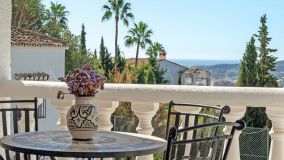 Villa for sale in Sierrezuela, Mijas Costa