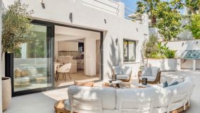 Villa for sale in Nueva Andalucia, Marbella