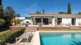 Villa for sale in Hacienda las Chapas, Marbella East