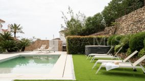 Villa for sale in Los Naranjos Hill Club, Nueva Andalucia