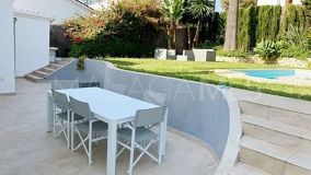 Villa for sale in Nueva Andalucia, Marbella