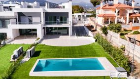 Parvilla for sale in Alta Vista, San Pedro de Alcantara