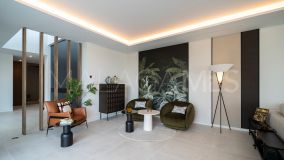 Villa for sale in Altos del Paraiso, Benahavis