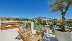 Villa for sale in Nueva Andalucia, Marbella