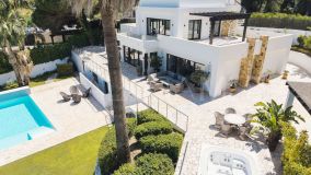Villa for sale in Nueva Andalucia, Marbella