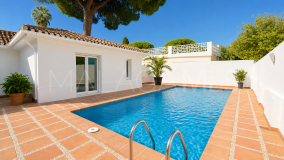 Villa for sale in El Rosario, Marbella East