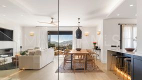 Villa for sale in Puerto del Capitan, Benahavis