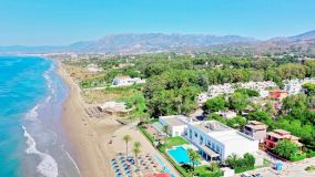 Ático en venta en Elviria, Marbella Este