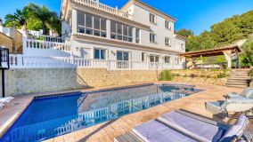Villa en venta en Elviria, Marbella Este