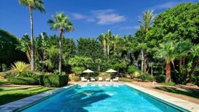 Villa for sale in Rio Real, Marbella East