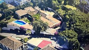 Villa en venta en Nueva Andalucia, Marbella