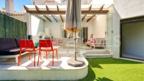 Markplanslägenhet for sale in Elviria, Marbella Öst