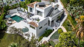 Villa for sale in Los Naranjos Hill Club, Nueva Andalucia