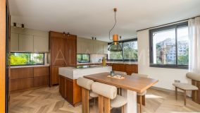 Villa for sale in Los Naranjos Hill Club, Nueva Andalucia
