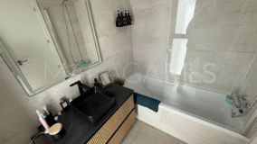 Apartamento en venta en Los Pacos, Fuengirola