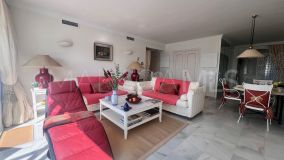 Ático en venta en Las Jacarandas, Estepona Este