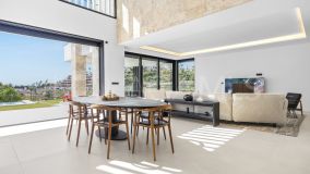 Villa for sale in La Alqueria, Benahavis