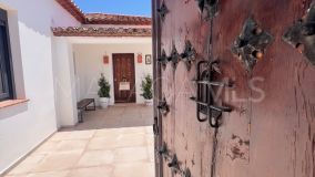 Villa en venta en El Velerin, Estepona Este