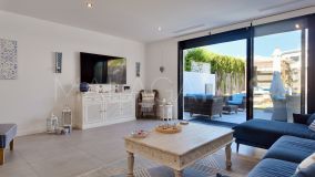 Semi Detached House for sale in Oasis22, Estepona East