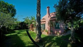 Country House for sale in Guadalobon, Estepona West