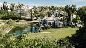 Villa for sale in La Resina Golf, Estepona Est