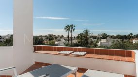 Radhus for sale in Altos del Rodeo, Nueva Andalucia