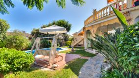 Maison for sale in Costalita, Estepona Est