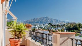 Town House for sale in Estepona