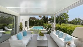 Villa en venta en Guadalmina Alta, San Pedro de Alcantara