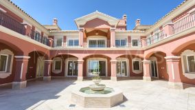 Finca for sale in Los Arqueros, Benahavis