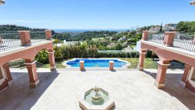 Finca for sale in Los Arqueros, Benahavis