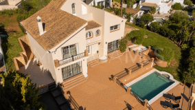 Villa for sale in Valle Romano, Estepona West