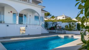 Villa for sale in Hacienda Guadalupe, Manilva