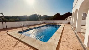 Villa for sale in Valle Romano, Estepona West