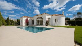 Villa for sale in Hacienda Guadalupe, Manilva